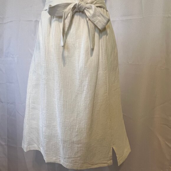 Betsy's Boutique Shop Textured White Cotton Skirt - Picture 7 of 11